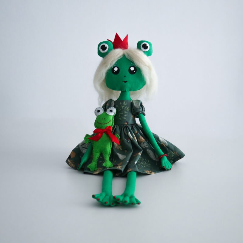 Amandine Quagmire the Frog Princess